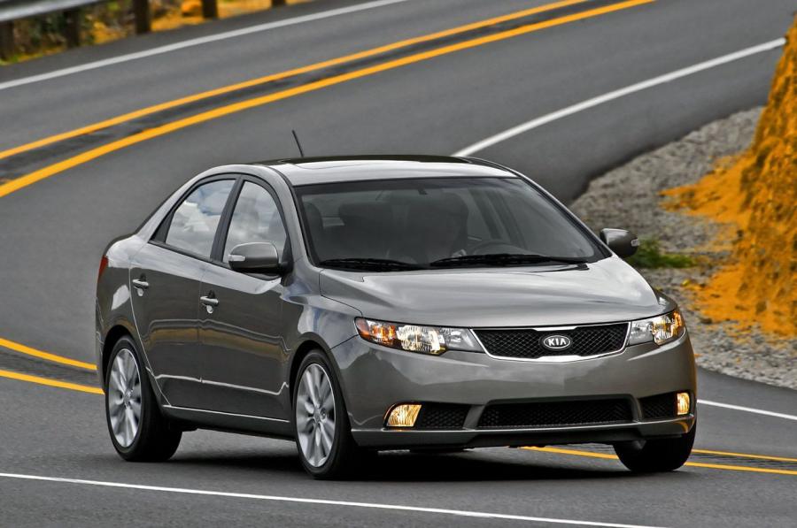  Kia Forte 2010 года  (фото 5 из 18)